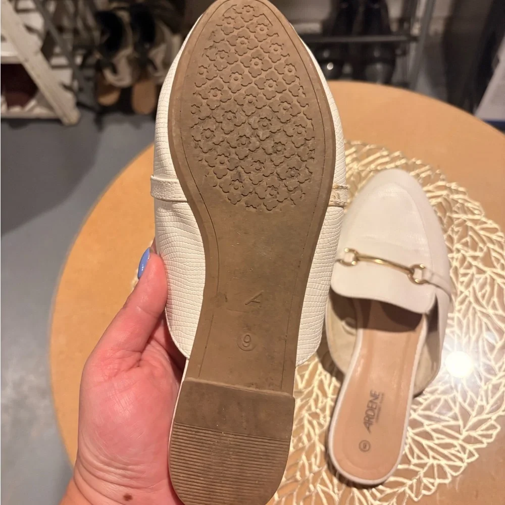 Ardene White Slip-On Mule Loafers with Gold Horsebit - Picture 4 of 4